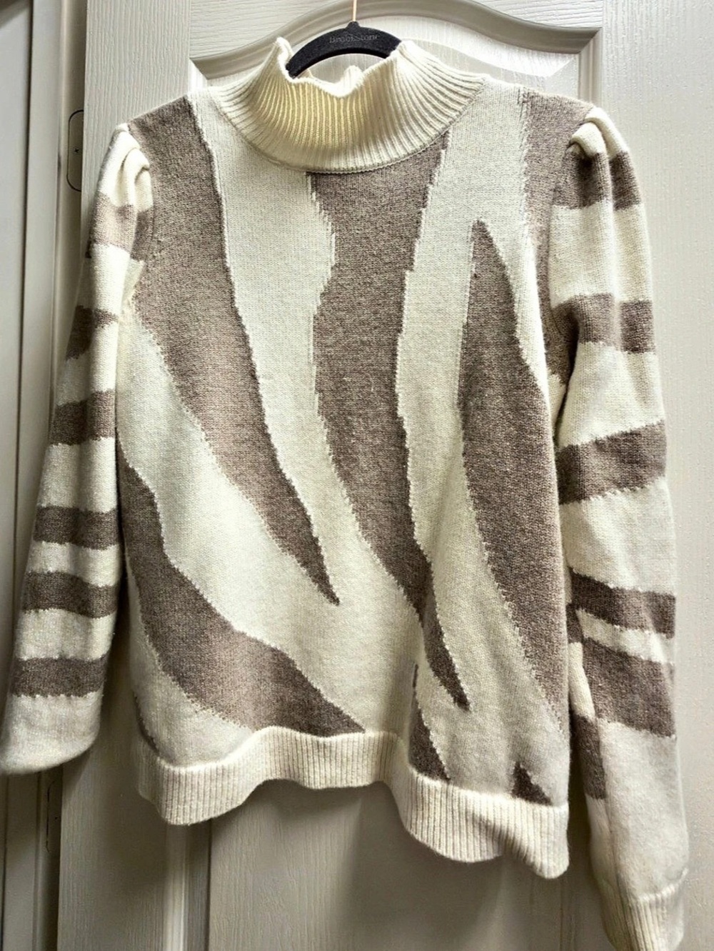 Milly Zebra Intarsia Mock Neck Sweater White & Brown Large